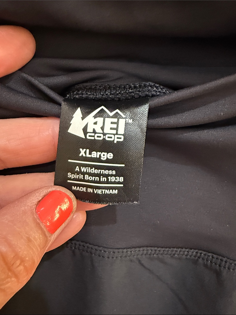 REI Black Capri Leggings with Dual Side Pockets - Picture 2 of 7